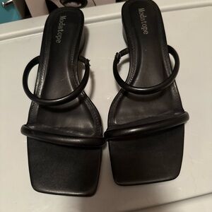 Black Women's Sandals
